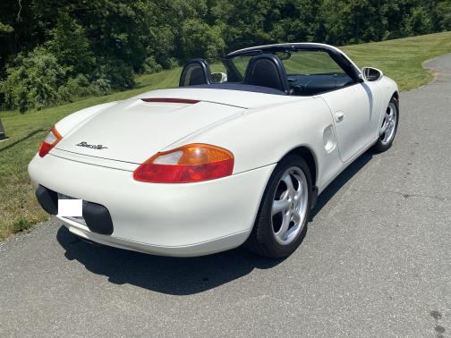 Photo 4 of 17 of 2000 Porsche Boxster Base